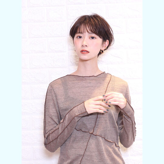 耳かけショートボブ